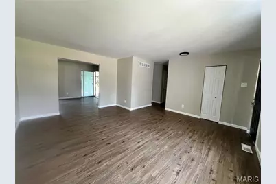 8435 Bridle Spur Drive, Hazelwood, MO 63042 - Photo 4