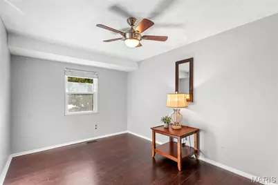 407 Tulsa Avenue, Ballwin, MO 63021 - Photo 16