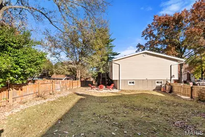 407 Tulsa Avenue, Ballwin, MO 63021 - Photo 24