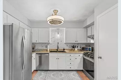 407 Tulsa Avenue, Ballwin, MO 63021 - Photo 4