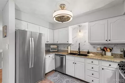 407 Tulsa Avenue, Ballwin, MO 63021 - Photo 8