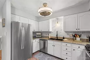 407 Tulsa Ave, Ballwin, MO 63021 - Photo 8