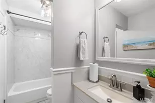 407 Tulsa Ave, Ballwin, MO 63021 - Photo 12