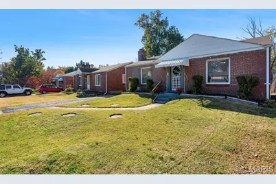 1059 North and South Road, University City, MO 63130 - Photo 2