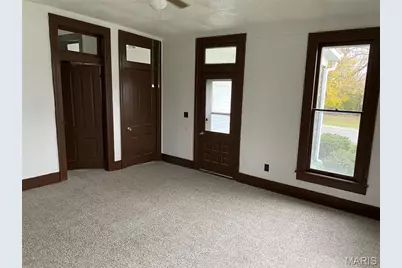 210 S Court Street, Bowling Green, MO 63334 - Photo 6