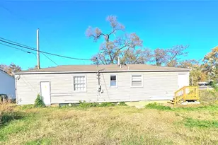 700 Chambers Rd, Saint Louis, MO 63137 - Photo 10