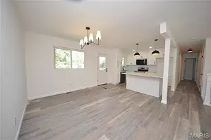 2347 Farflung Dr, Florissant, MO 63031 - Photo 6