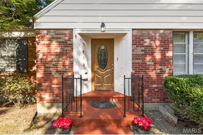 7419 Woodland Way, Pasadena Hills, MO 63121 - Photo 2