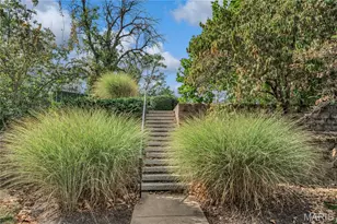 1033 Wilton Royal Dr, Creve Coeur, MO 63146 - Photo 52