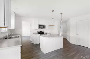 6759 Raymond Ave, Pagedale, MO 63133 - Photo 8