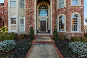 997 Tara Oaks Dr, Chesterfield, MO 63005 - Photo 2