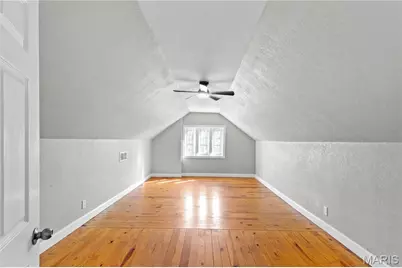 8623 Partridge Avenue, Saint Louis, MO 63147 - Photo 16