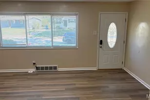 299 Dashwood Dr, Ferguson, MO 63135 - Photo 2