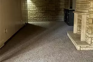 299 Dashwood Dr, Ferguson, MO 63135 - Photo 14