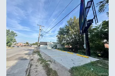 1329 Broadway, Hannibal, MO 63401 - Photo 22