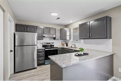 46 Meadow Run Court #5, Saint Charles, MO 63303 - Photo 8