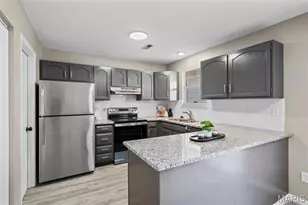 46 Meadow Run Ct, Saint Charles, MO 63303 - Photo 8