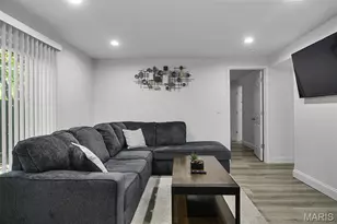 10401 Briarbend Dr, Saint Louis, MO 63146 - Photo 6