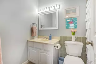 4347 Chateau De Ville Dr, Saint Louis, MO 63129 - Photo 26