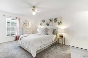 4347 Chateau De Ville Dr, Saint Louis, MO 63129 - Photo 18