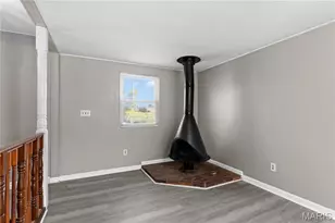 425 Jana Dr, Florissant, MO 63031 - Photo 12