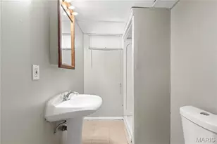 425 Jana Dr, Florissant, MO 63031 - Photo 22