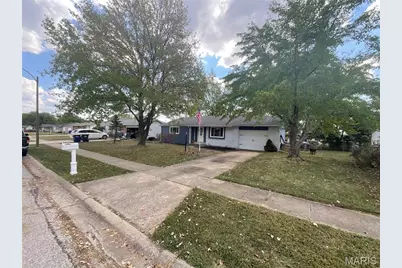 306 Bedford Drive, Warrenton, MO 63383 - Photo 1