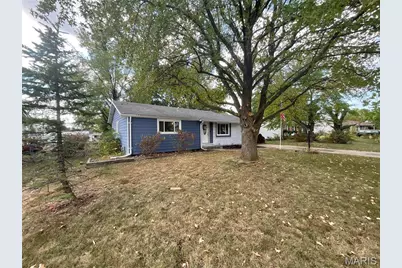 306 Bedford Drive, Warrenton, MO 63383 - Photo 2