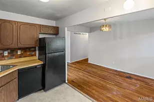 10 Garnier Ct, Florissant, MO 63031 - Photo 18