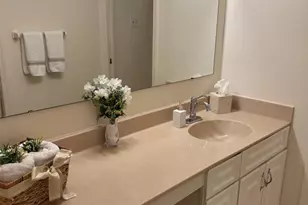 4375 Laclede Ave, Saint Louis, MO 63108 - Photo 10