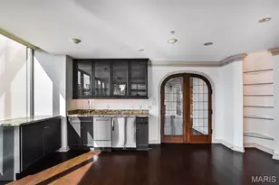 4909 Laclede Ave, Saint Louis, MO 63108 - Photo 10