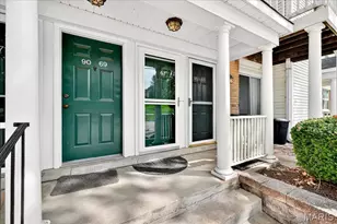 9067 Wrenwood Ln, Brentwood, MO 63144 - Photo 2