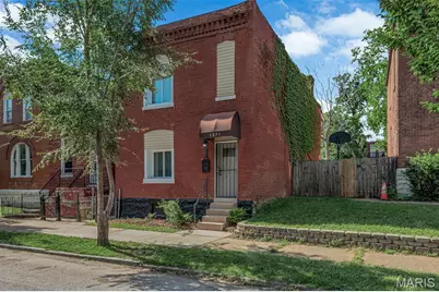 3231 Iowa Avenue, Saint Louis, MO 63118 - Photo 1