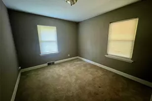 6737 Kenwood Dr, Saint Louis, MO 63121 - Photo 6