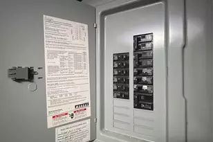 6737 Kenwood Dr, Saint Louis, MO 63121 - Photo 12