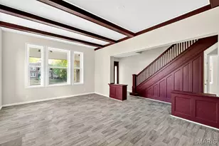 4 Lewis Pl, Saint Louis, MO 63113 - Photo 2