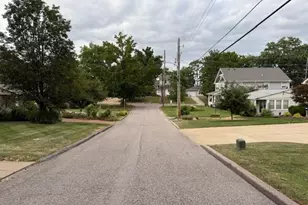 976 Cleveland Ave, Kirkwood, MO 63122 - Photo 1