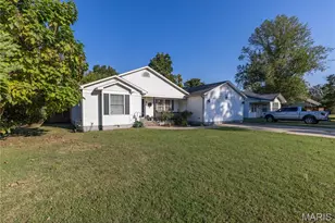 207 W Olive, East Prairie, MO 63845 - Photo 2