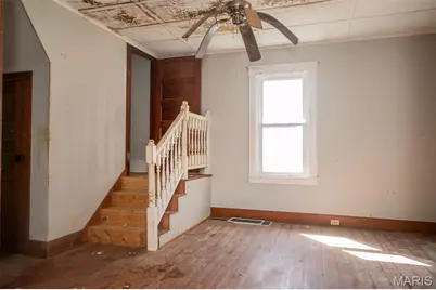 694 Market Street, Saint Genevieve, MO 63670 - Photo 2