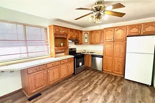 1252 Redman Blvd, Hazelwood, MO 63138 - Photo 2