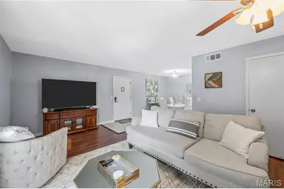 5569 Baronridge Drive #10, Saint Louis, MO 63129 - Photo 8