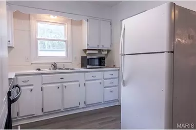 102 Carroll Drive, Ellisville, MO 63336 - Photo 8