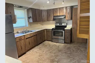 9213 Ranch Meadows Drive, Saint Louis, MO 63136 - Photo 6