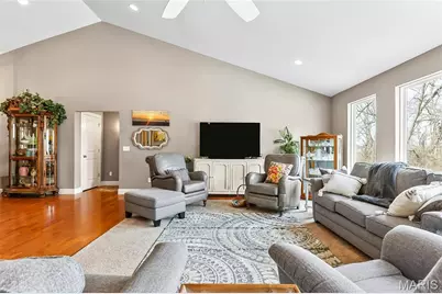 421 Spears Street, Sunset Hills, MO 63127 - Photo 8