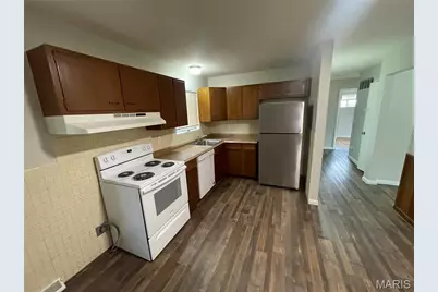 1221 Scott Avenue, Saint Louis, MO 63138 - Photo 12