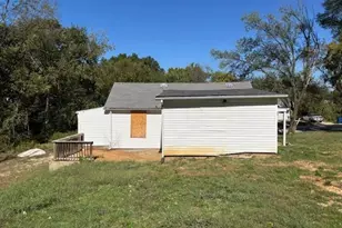 513 W Mineral St, De Soto, MO 63020 - Photo 4