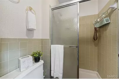 32 Oak Forest Drive, Saint Charles, MO 63303 - Photo 16