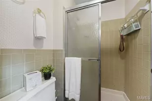 32 Oak Forest Dr, Saint Charles, MO 63303 - Photo 16