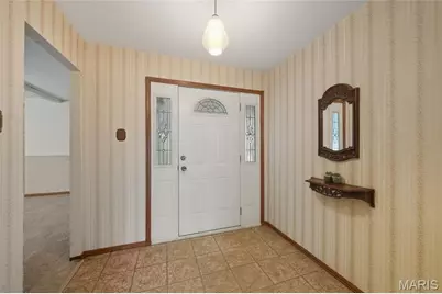 32 Oak Forest Drive, Saint Charles, MO 63303 - Photo 2