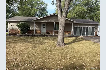 11 S Meadow Drive, O'Fallon, MO 63366 - Photo 1